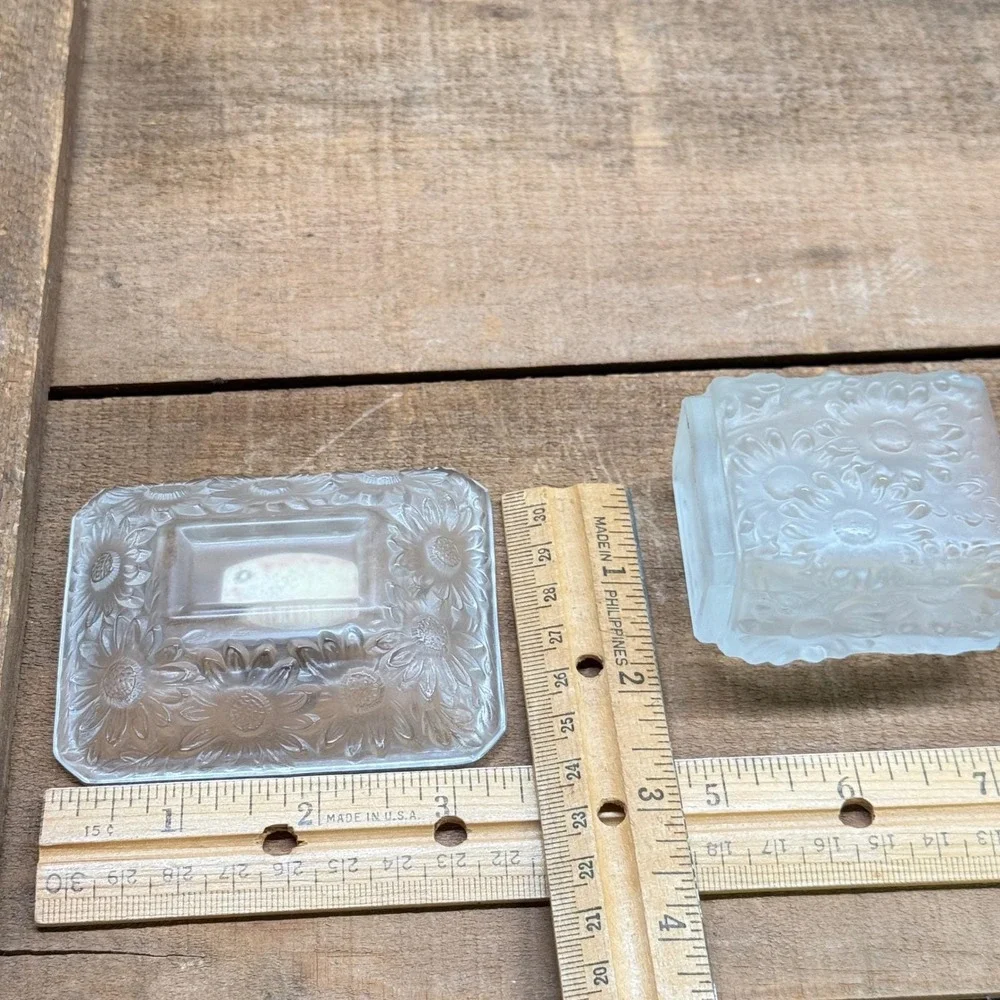 Vintage Barolac Weil Czechoslovakia Frosted Glass Sunflower Smoking Vanity Set